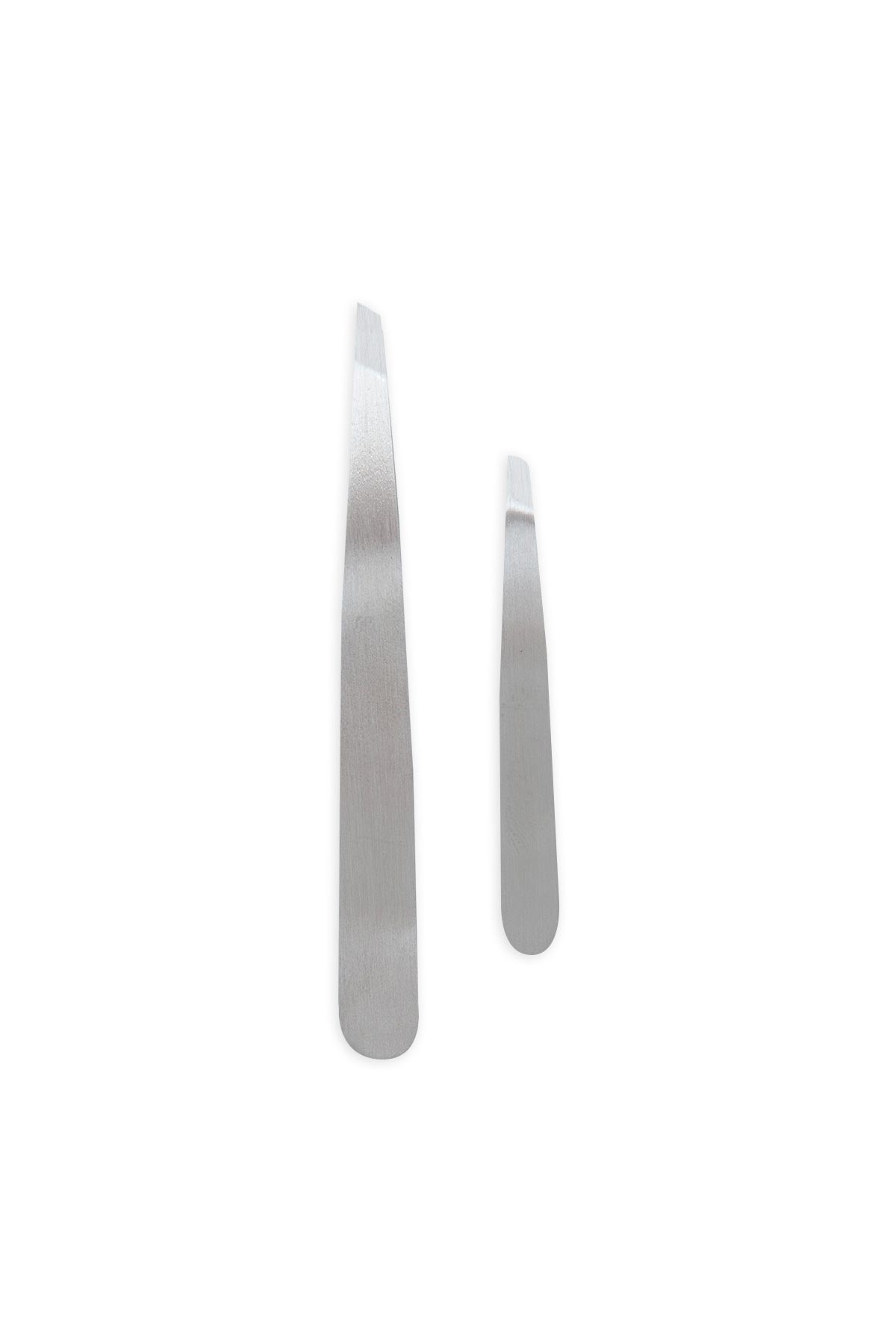 IMG_4964-552.jpg Elixir Inclined Professional Eyebrow Tweezers - # 552 (2 PCS, Silver) - Image 1