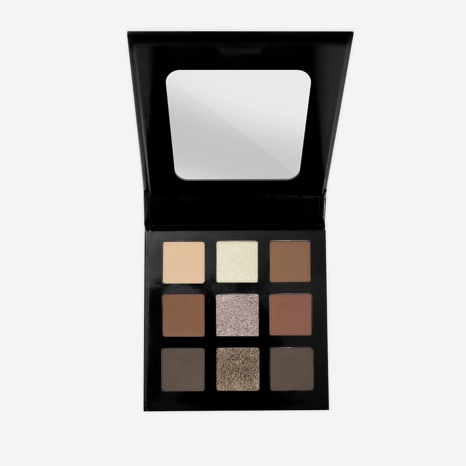 Luomivaripaletti-850F-auki.jpg Eyeshadow Palette Passion 850F Life is a Party - Image 1